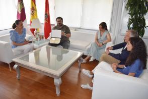 Conoce Castilla-La Mancha​​​​​​​-El Ayuntamiento de Ciudad Real recibe a Manuel José Carpintero, Premio ‘Explorers 50’ 