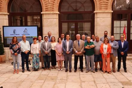Conoce Castilla-La Mancha-​​​​​​​2 millones de euros para mejorar los caminos rurales de 9 municipios de Guadalajara