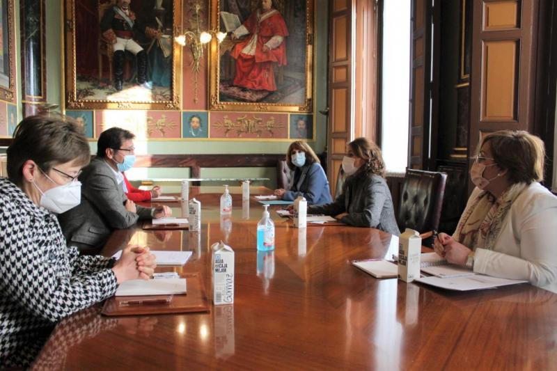 Conoce Castilla-La Mancha-El nuevo Decreto del Servicio de Ayuda a Domicilio inicia su  fase de consulta pública
