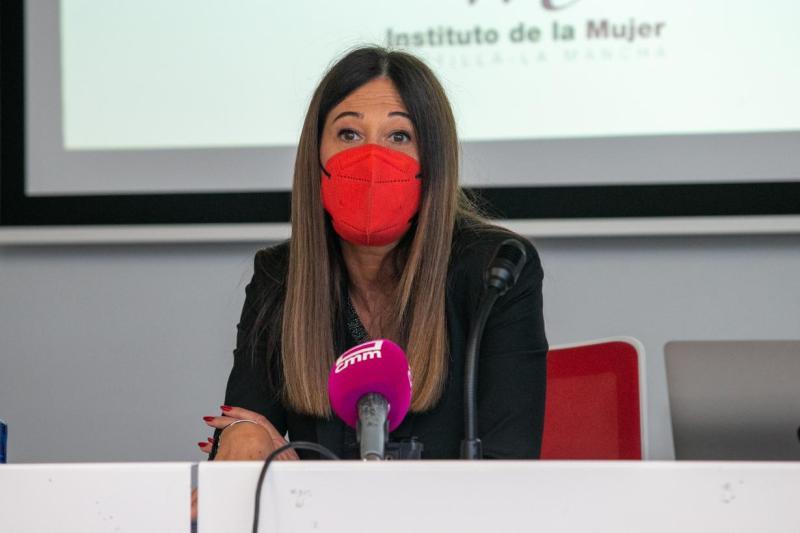 Conoce Castilla-La Mancha-Los teléfonos 900 100 114 y 016 para atender violencia de género en Castilla-La Mancha están activos 24 horas todos los días