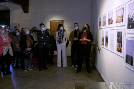 Conoce Castilla-La Mancha-​​​​​​​Campo de Criptana acoge le exposición de Mujeres en el Arte ‘Amalia Avia’
