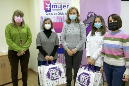 Conoce Castilla-La Mancha-El Centro de la Mujer de Campo de Criptana facilita al Aula ‘Madrugadores’ juegos en igualdad